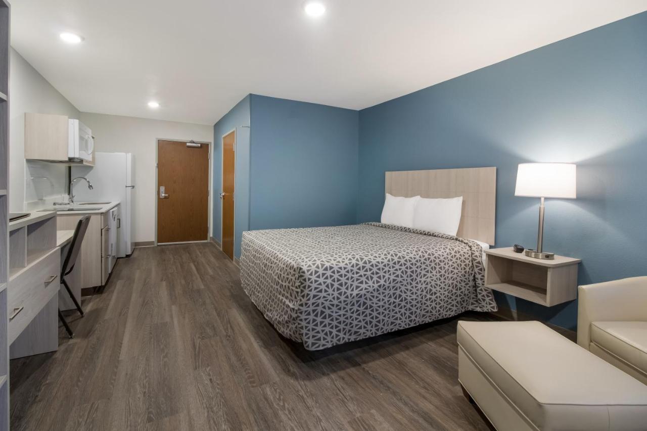 Woodspring Suites Detroit Sterling Heights Exteriér fotografie