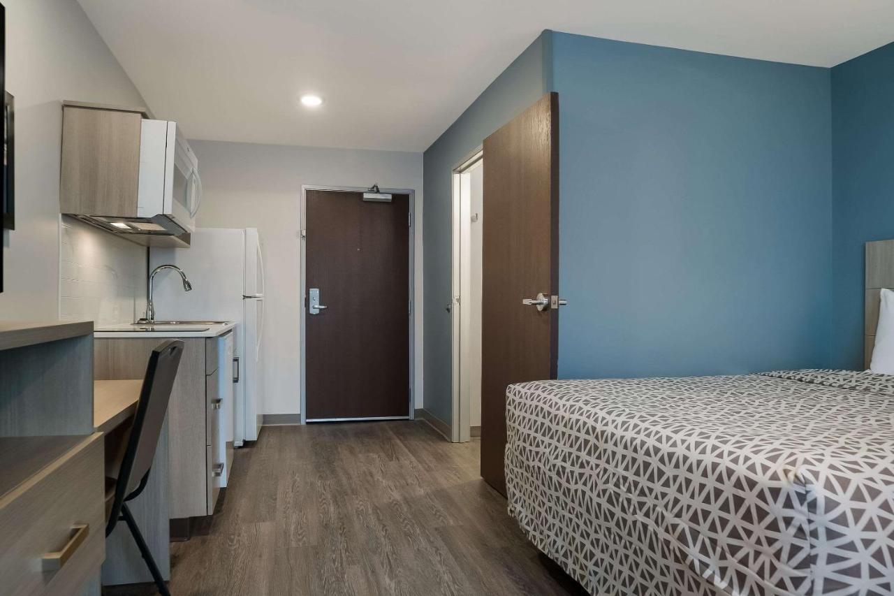 Woodspring Suites Detroit Sterling Heights Exteriér fotografie