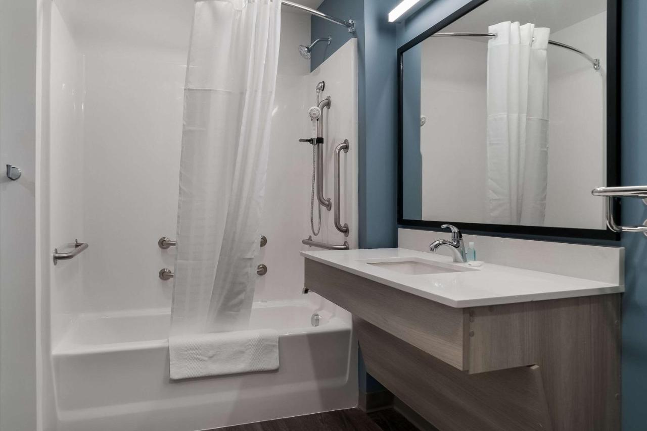 Woodspring Suites Detroit Sterling Heights Exteriér fotografie