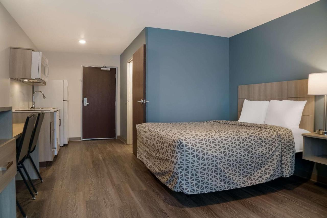 Woodspring Suites Detroit Sterling Heights Exteriér fotografie